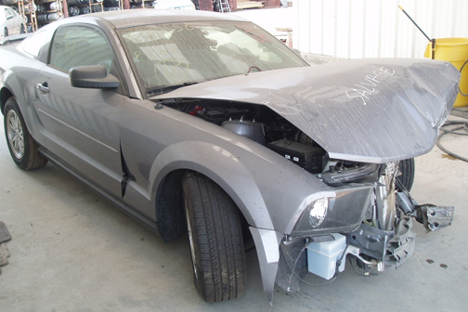 2006 Ford Mustang Crash