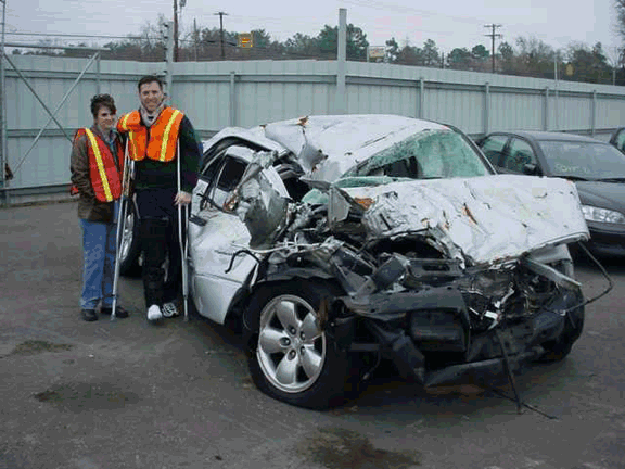 Head on 18 wheeler crash