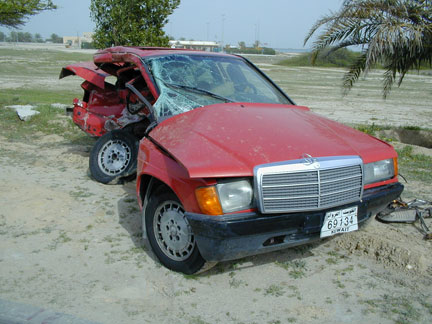 Kuwait Crash Accidents Driving Road Car Auto Crashes Pictures 