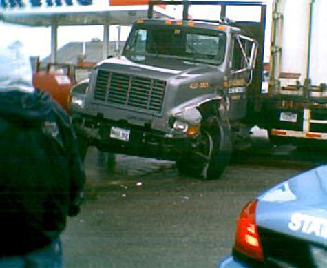 Kenworth truck crash