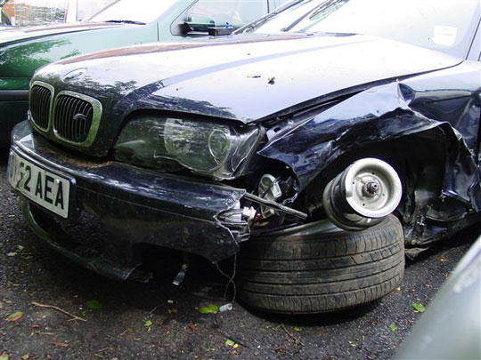 BMW Crash 330