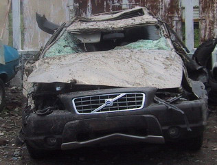 Volvo Car crash Pictures